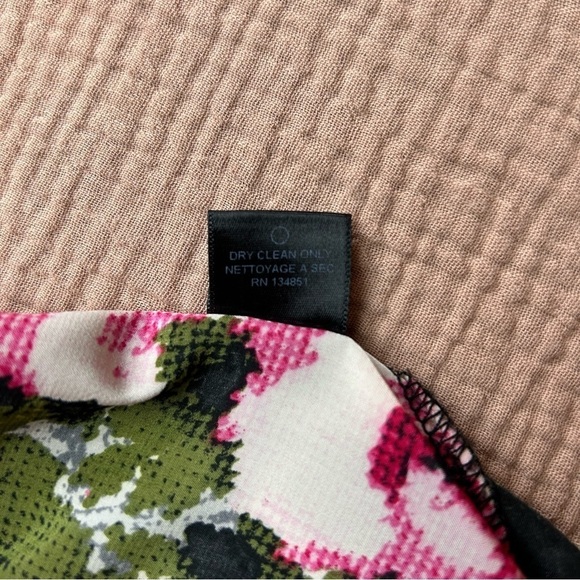 WAYF Pixelated Paisley Long Sleeve Floral Shift Dress, size XS - Picture 10 of 10